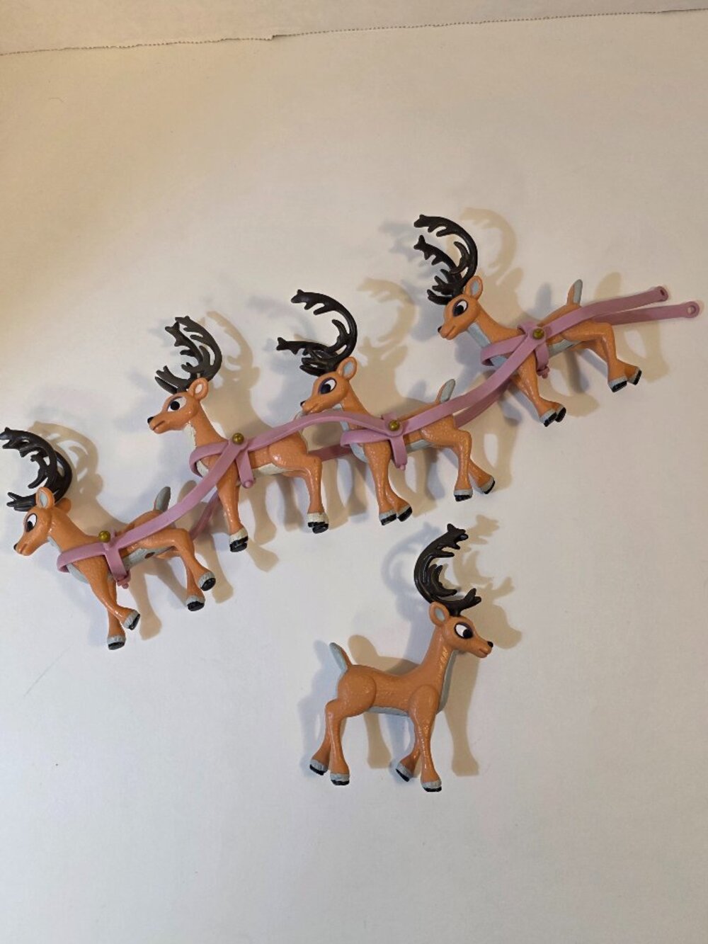 Island of Misfit Toys 5 Figure Reindeer Team with Harnes  Replacement Pieces